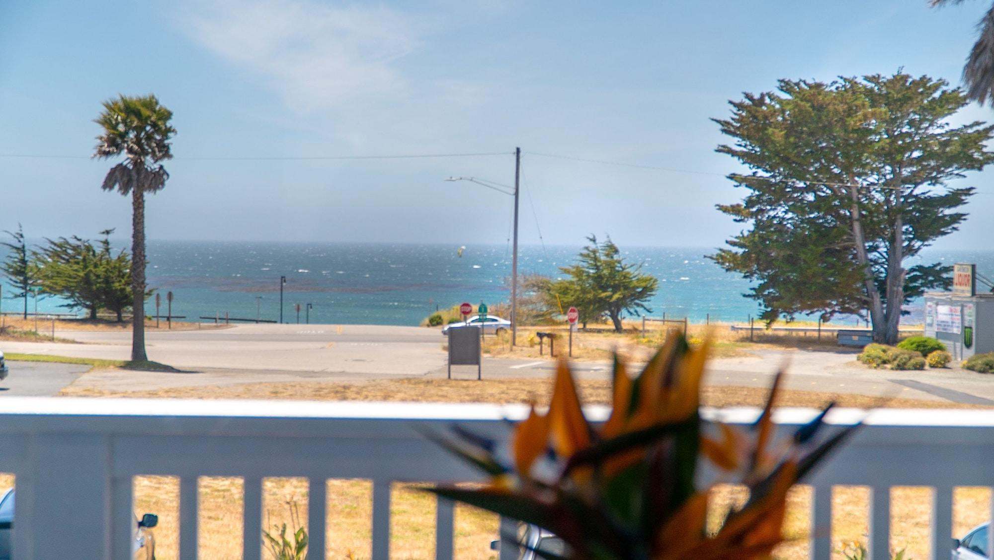 San Simeon Lodge מראה חיצוני תמונה